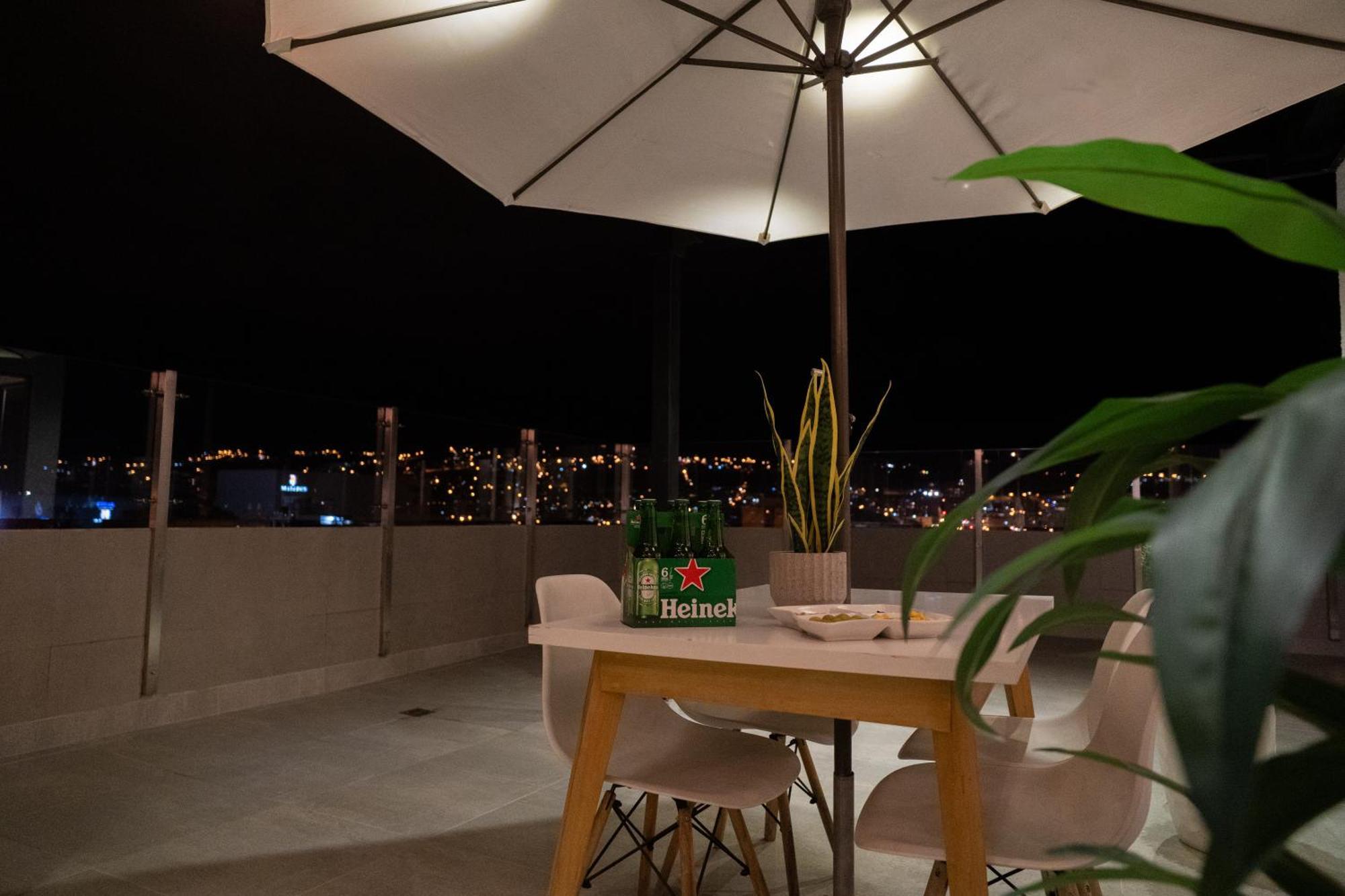 Spectacular Flat,3 Bedrooms, Central, Terrace, Free Parking クエンカ エクステリア 写真