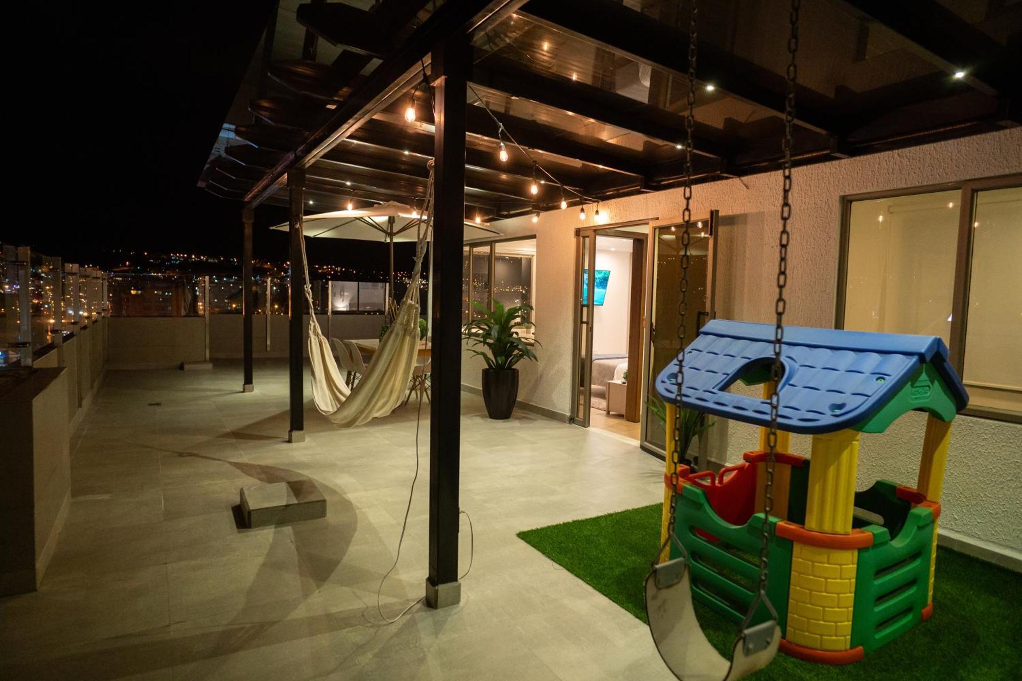 Spectacular Flat,3 Bedrooms, Central, Terrace, Free Parking クエンカ エクステリア 写真