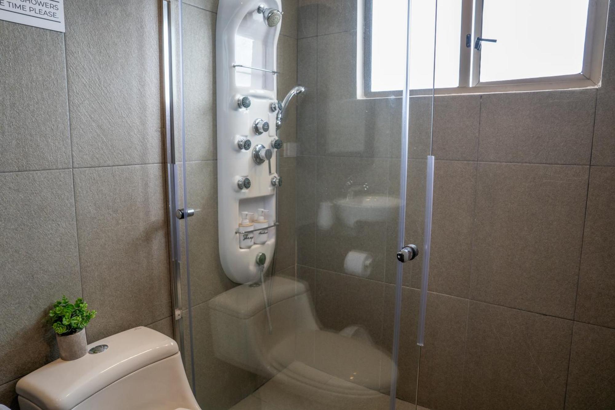 Spectacular Flat,3 Bedrooms, Central, Terrace, Free Parking クエンカ エクステリア 写真